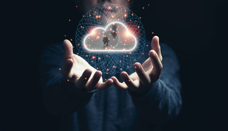 Unificación global con Oracle Cloud: optimización y control empresarial